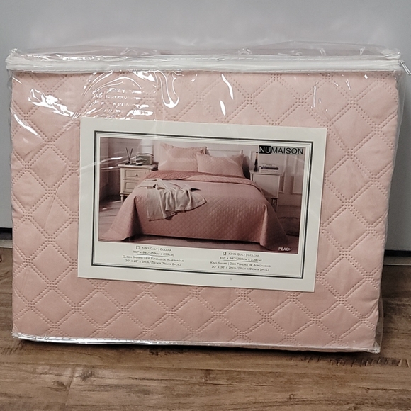 Other - 3pc Quilt set
